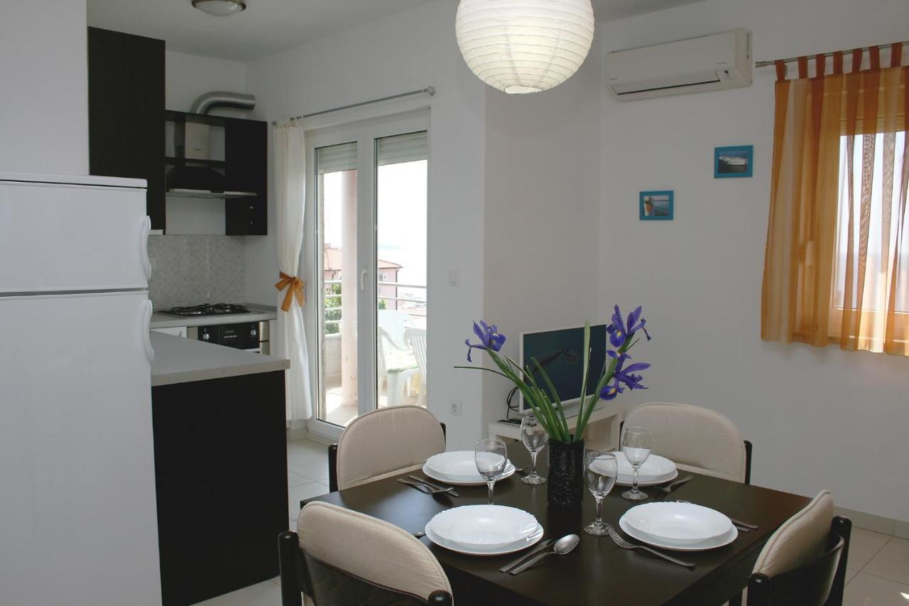 Apartments With A Parking Space Bilo, Primosten - 12870 Exterior foto